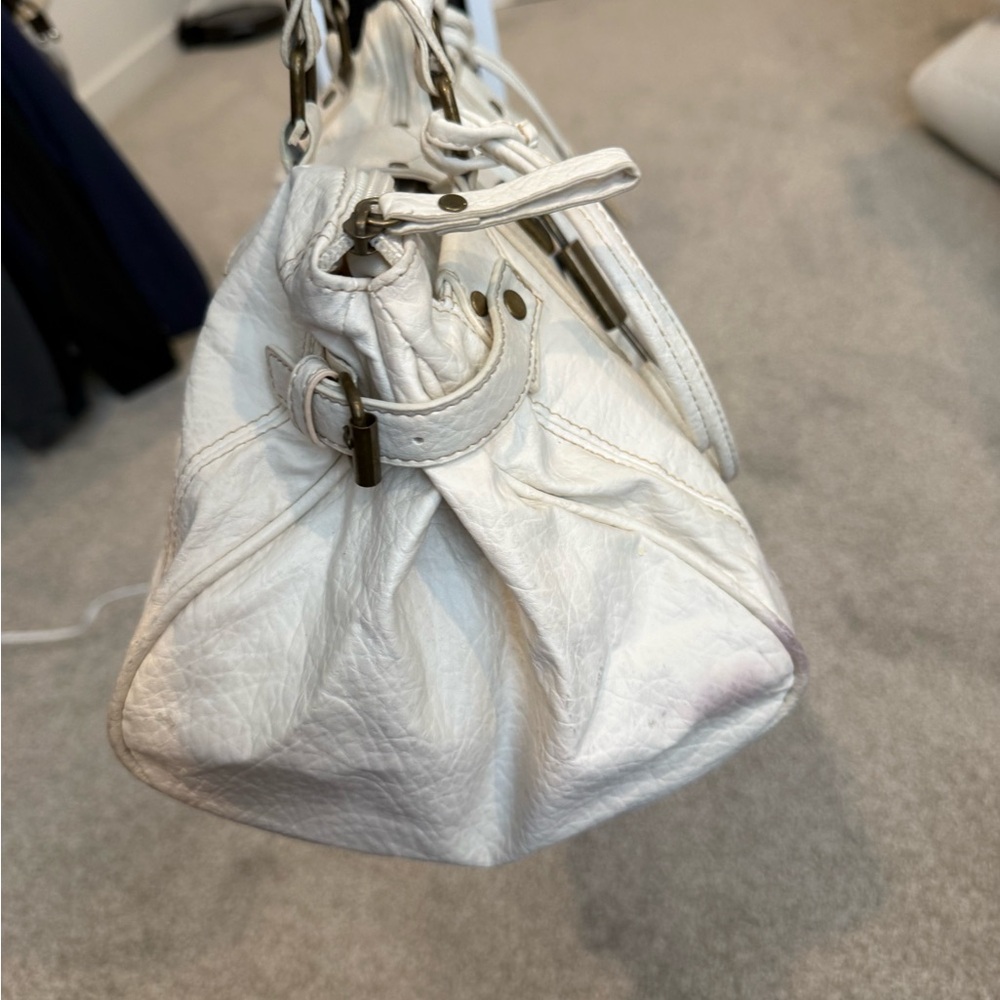 Chic White Leather Satchel - Picture 6 of 15